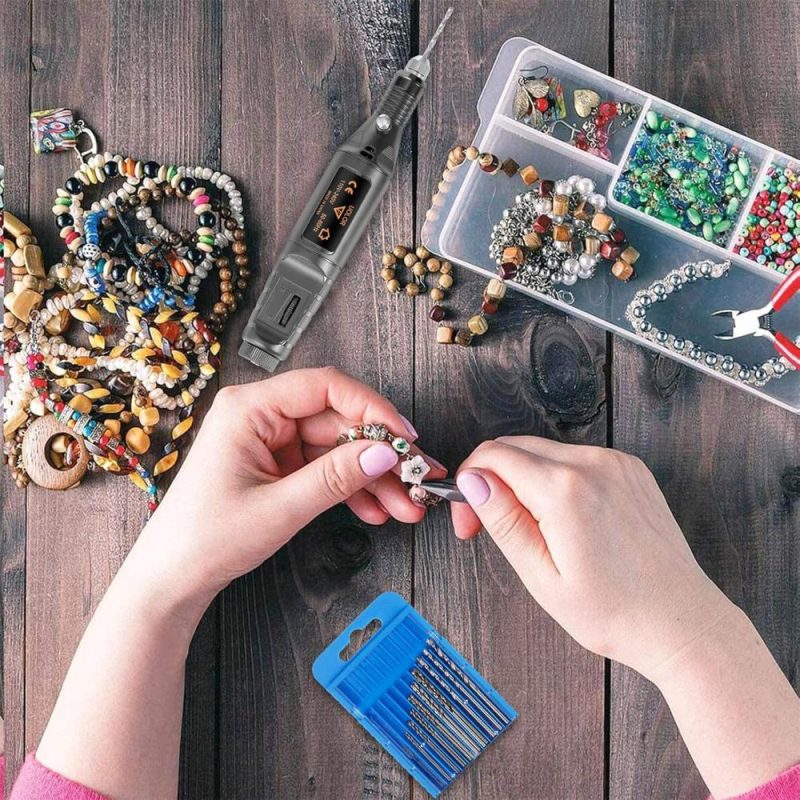 Kit de perceuse électrique à cordon, ensemble de pinces à vis avec 17 forets à spirale, 10 mandrins et 200 épingles à vis pour la fabrication de bijoux en résine, bois, plastique, argile polymère, porte-clés et pendentifs. | Étaux